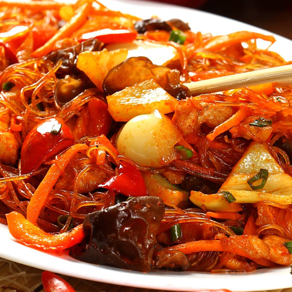 Furnici in copac cu porc