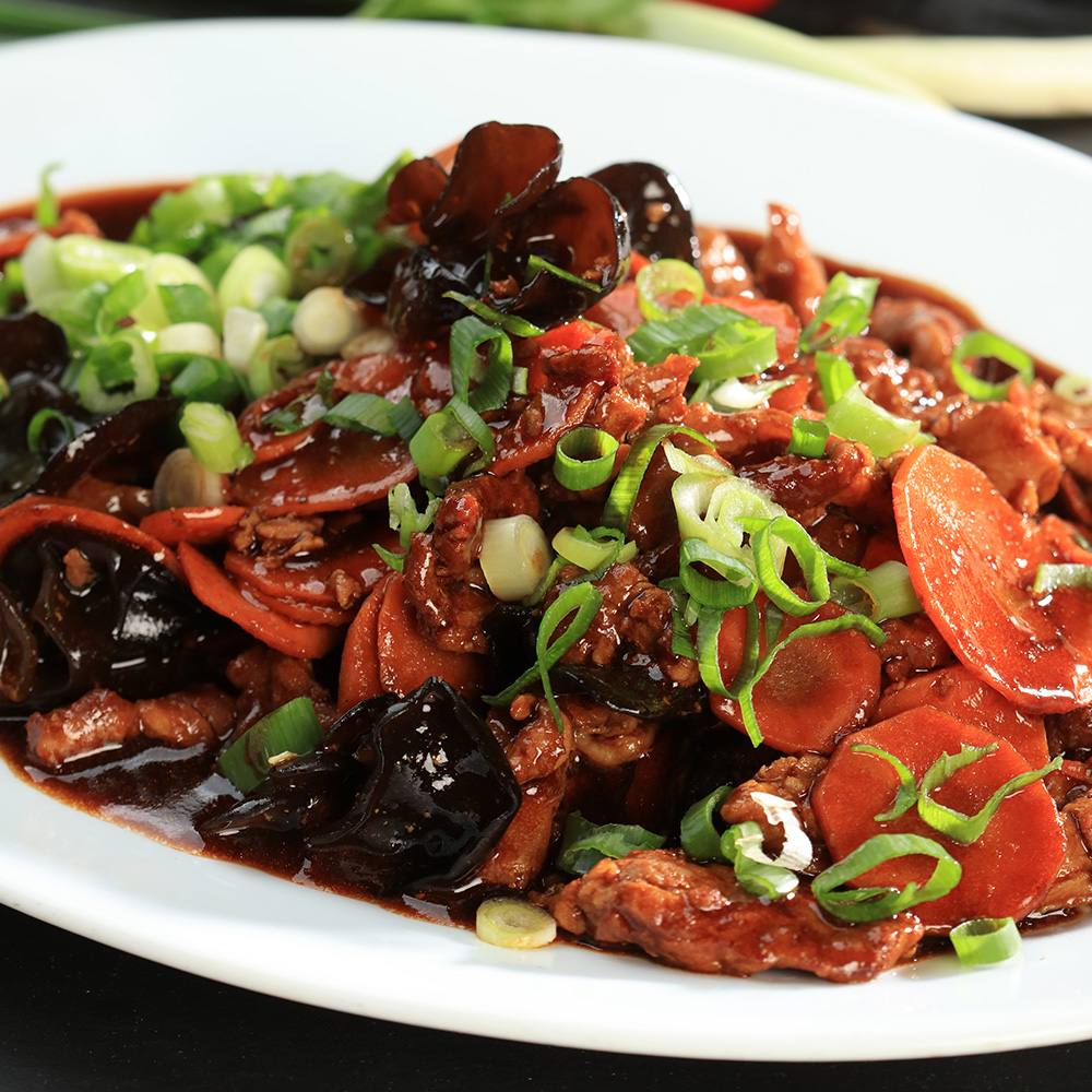 Porc cu ciuperci urechi de lemn